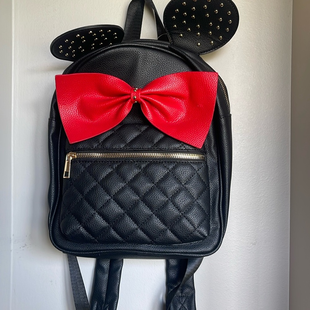 NEW MINNIE MOUSE BACKPACK